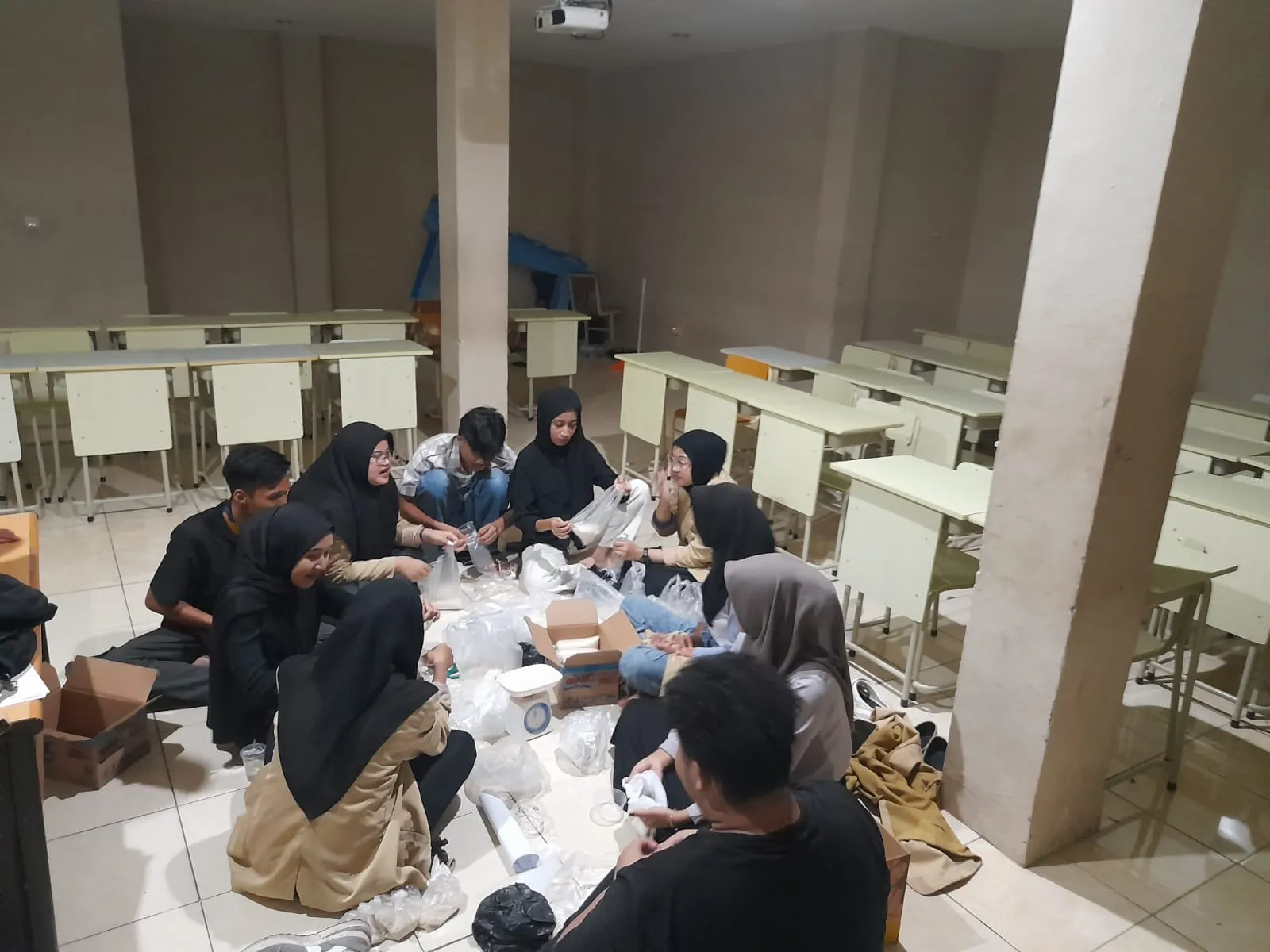 Peduli Kasih korban Bencana Loji